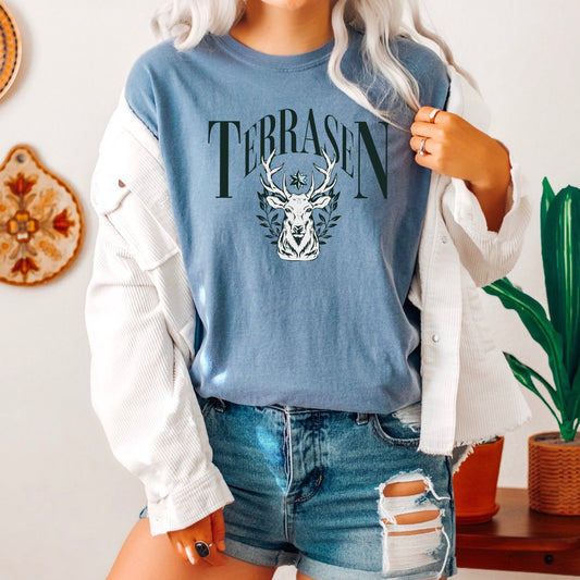 Original Design, Terrasen Sweatshirt, Throne of Glass sweater, Gift for the Rhysand Fan Girl, ACOTAR Merch, Aelin Galathynius Shirt - AFADesignsCo