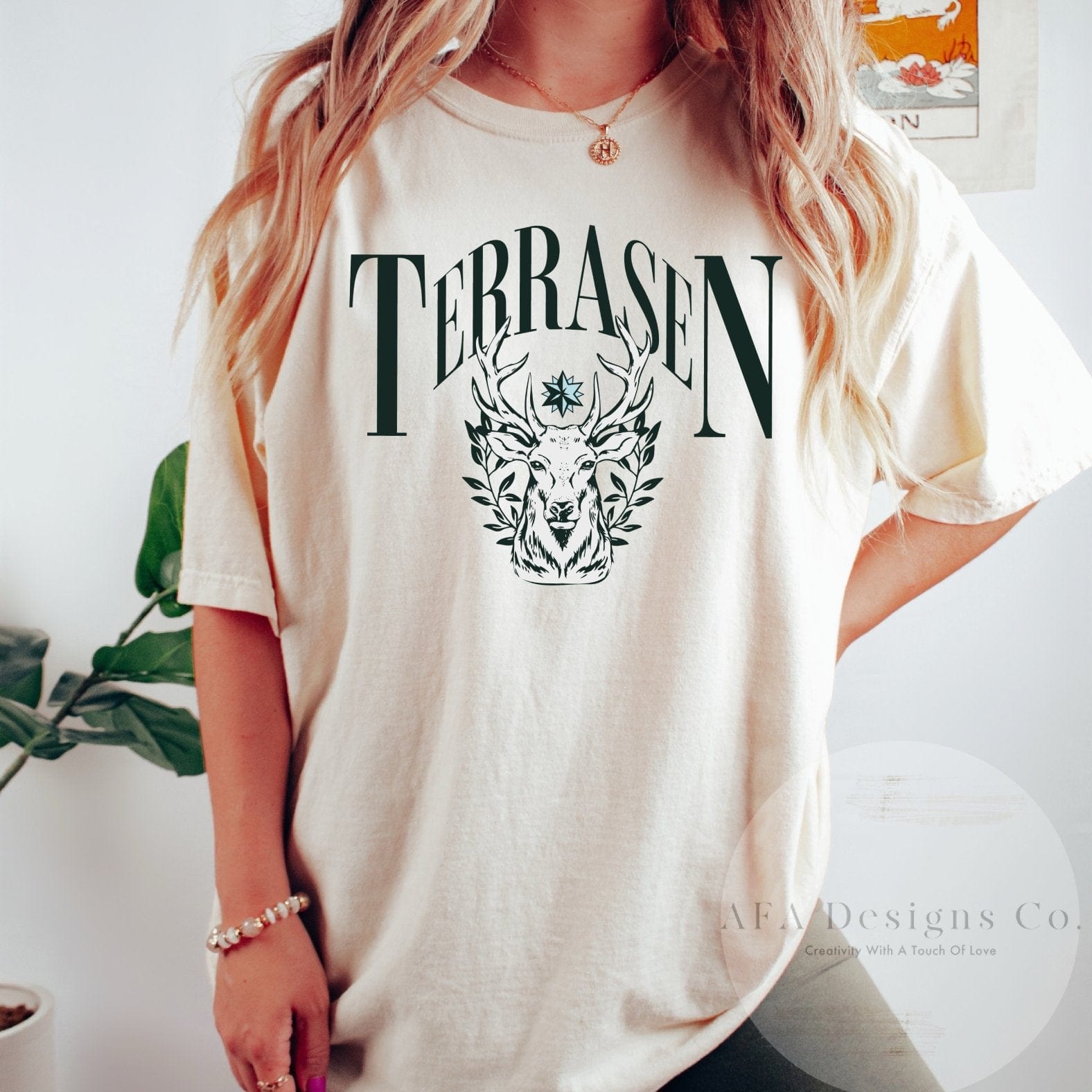 Original Design, Terrasen Sweatshirt, Throne of Glass sweater, Gift for the Rhysand Fan Girl, ACOTAR Merch, Aelin Galathynius Shirt - AFADesignsCo